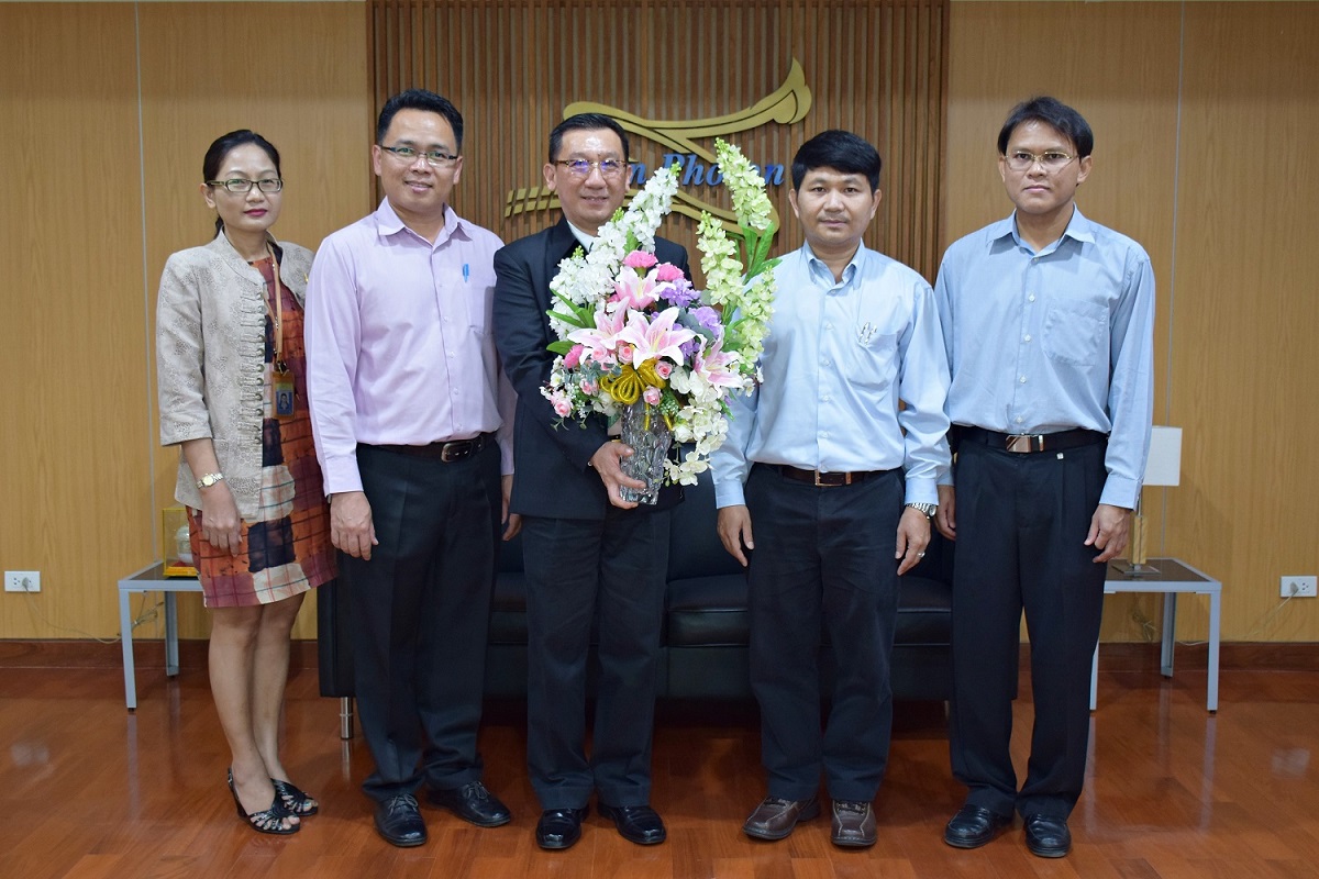 คณะผบรหารแสดงความยนด